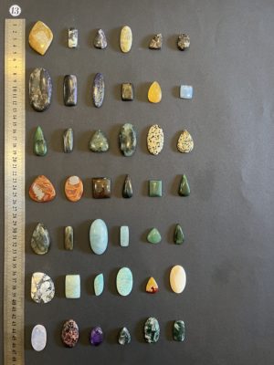 Lot de 42 pierres n°13