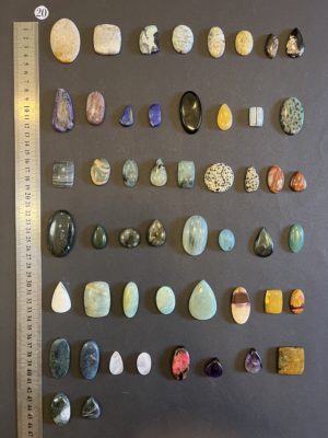 Lot de 51 pierres