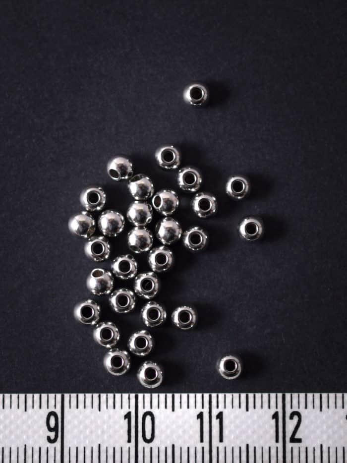 Perles d acier inoxydable 4 mm trou 1_2 mm_DSC_7642-2