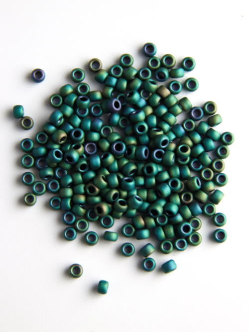 Perles de rocaille - pétrole mat 710